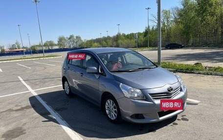 Toyota Verso I, 2011 год, 1 180 000 рублей, 8 фотография