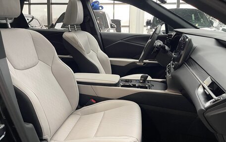 Lexus RX IV рестайлинг, 2023 год, 9 450 000 рублей, 6 фотография