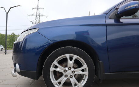 Mitsubishi Outlander III рестайлинг 3, 2013 год, 1 549 000 рублей, 9 фотография