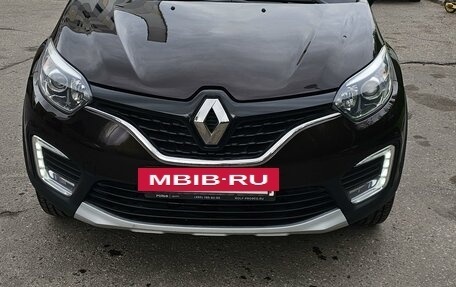 Renault Kaptur I рестайлинг, 2017 год, 1 850 000 рублей, 3 фотография