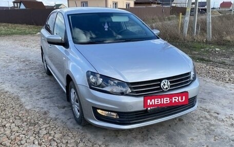 Volkswagen Polo VI (EU Market), 2015 год, 880 000 рублей, 2 фотография
