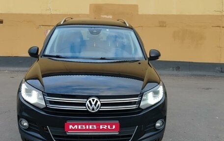 Volkswagen Tiguan I, 2015 год, 1 820 000 рублей, 2 фотография