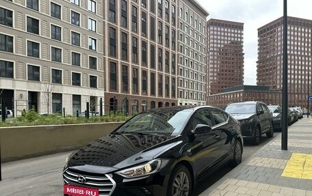 Hyundai Elantra VI рестайлинг, 2017 год, 1 650 000 рублей, 2 фотография