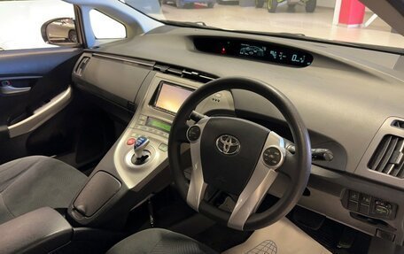 Toyota Prius, 2012 год, 1 397 000 рублей, 7 фотография