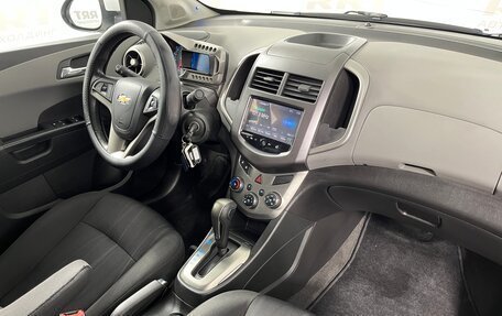 Chevrolet Aveo III, 2015 год, 949 000 рублей, 7 фотография
