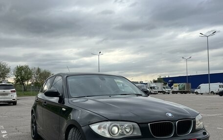 BMW 1 серия, 2006 год, 870 000 рублей, 8 фотография