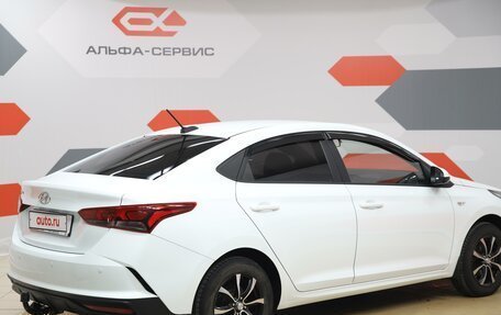 Hyundai Solaris II рестайлинг, 2021 год, 1 670 000 рублей, 5 фотография
