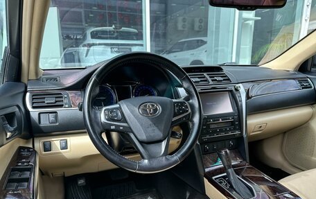Toyota Camry, 2016 год, 2 350 000 рублей, 6 фотография