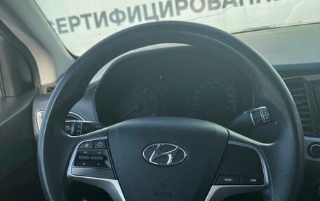 Hyundai Solaris II рестайлинг, 2018 год, 1 100 000 рублей, 13 фотография