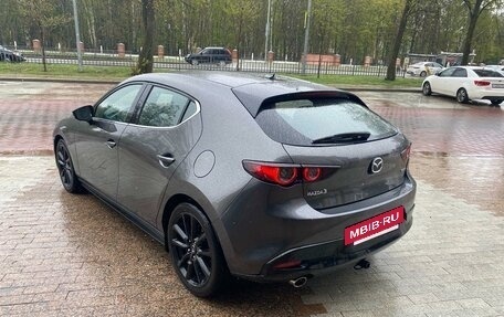 Mazda 3, 2019 год, 2 000 000 рублей, 3 фотография