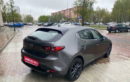 Mazda 3, 2019 год, 2 000 000 рублей, 4 фотография