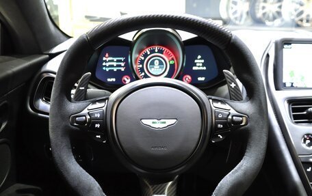 Aston Martin DBS III, 2021 год, 23 900 000 рублей, 21 фотография