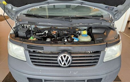 Volkswagen Transporter T5 рестайлинг, 2009 год, 1 053 000 рублей, 9 фотография