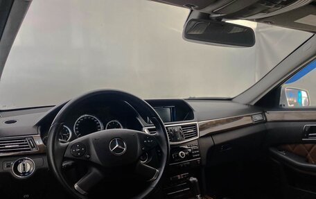 Mercedes-Benz E-Класс, 2009 год, 1 499 000 рублей, 9 фотография