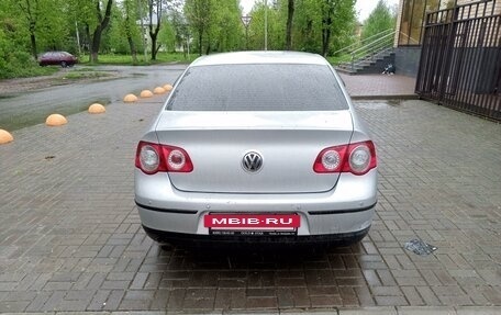 Volkswagen Passat B6, 2007 год, 650 000 рублей, 3 фотография
