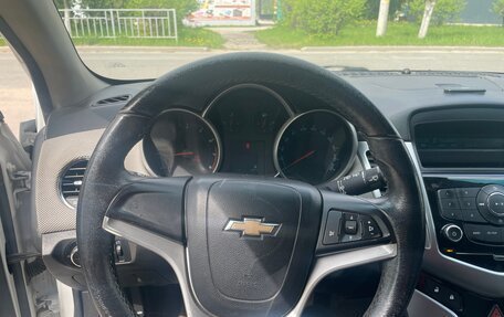 Chevrolet Cruze II, 2012 год, 700 000 рублей, 9 фотография