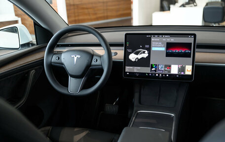 Tesla Model Y I, 2023 год, 7 290 000 рублей, 8 фотография