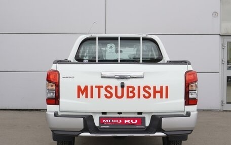 Mitsubishi L200 IV рестайлинг, 2023 год, 3 699 000 рублей, 4 фотография