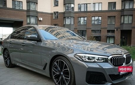 BMW 5 серия, 2021 год, 6 400 000 рублей, 4 фотография