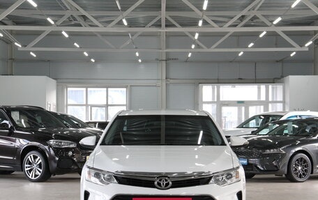 Toyota Camry, 2016 год, 1 999 000 рублей, 4 фотография