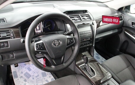 Toyota Camry, 2016 год, 1 999 000 рублей, 9 фотография