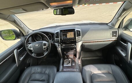 Toyota Land Cruiser 200, 2015 год, 5 150 000 рублей, 24 фотография