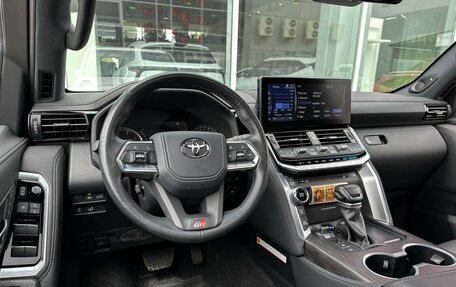 Toyota Land Cruiser, 2021 год, 14 700 005 рублей, 6 фотография