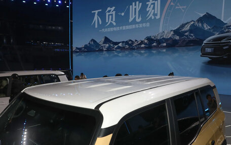 Toyota Land Cruiser Prado, 2024 год, 9 150 000 рублей, 9 фотография