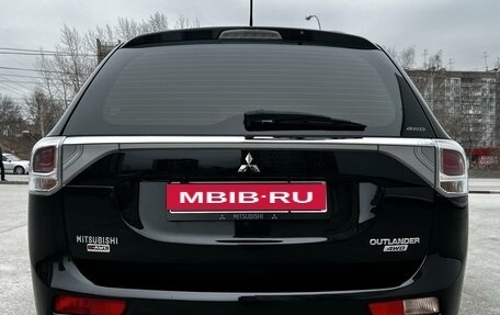 Mitsubishi Outlander III рестайлинг 3, 2012 год, 1 950 000 рублей, 8 фотография