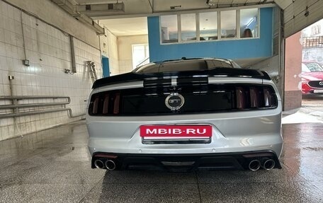 Ford Mustang VI рестайлинг, 2015 год, 2 390 000 рублей, 4 фотография