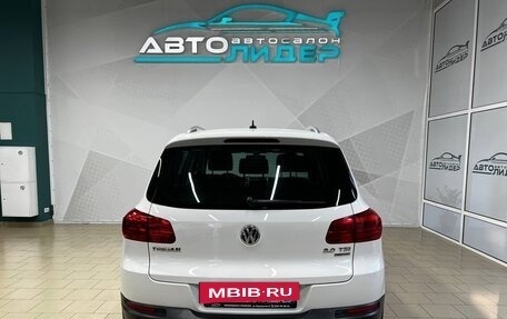 Volkswagen Tiguan I, 2011 год, 1 679 000 рублей, 6 фотография