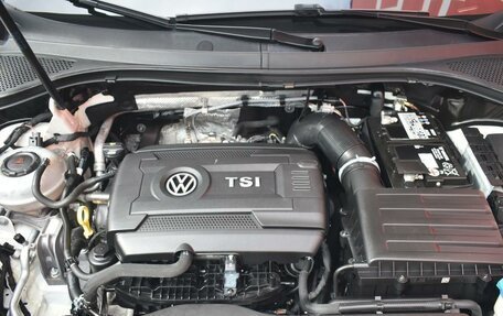 Volkswagen Tiguan II, 2018 год, 3 190 000 рублей, 15 фотография
