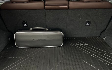 Lexus RX IV рестайлинг, 2020 год, 6 400 000 рублей, 12 фотография