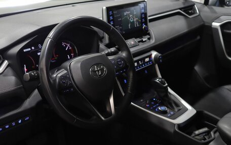 Toyota RAV4, 2020 год, 4 190 000 рублей, 18 фотография
