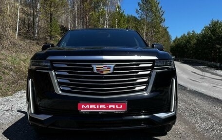 Cadillac Escalade V, 2021 год, 13 200 000 рублей, 3 фотография