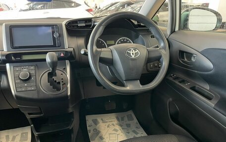 Toyota Wish II, 2012 год, 1 899 999 рублей, 15 фотография
