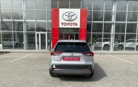 Toyota RAV4, 2021 год, 3 400 000 рублей, 6 фотография