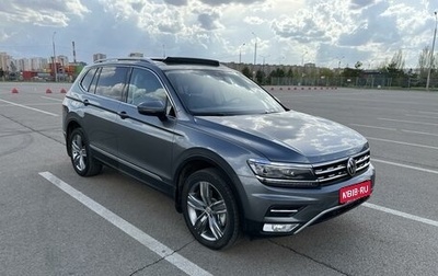 Volkswagen Tiguan II, 2018 год, 3 090 000 рублей, 1 фотография