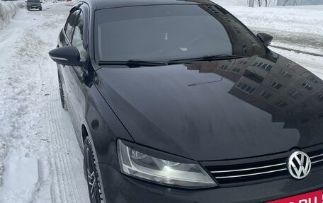 Volkswagen Jetta VI, 2011 год, 980 000 рублей, 5 фотография