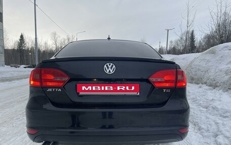 Volkswagen Jetta VI, 2011 год, 980 000 рублей, 9 фотография