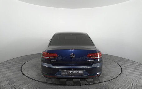 Volkswagen Passat B8 рестайлинг, 2016 год, 1 867 000 рублей, 6 фотография