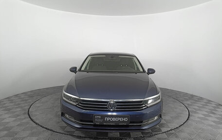 Volkswagen Passat B8 рестайлинг, 2016 год, 1 867 000 рублей, 2 фотография