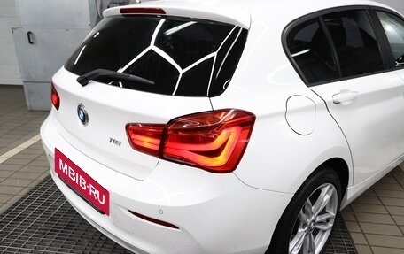 BMW 1 серия, 2016 год, 1 880 000 рублей, 7 фотография