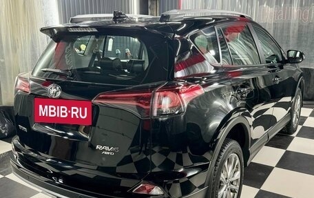 Toyota RAV4, 2018 год, 2 950 000 рублей, 9 фотография