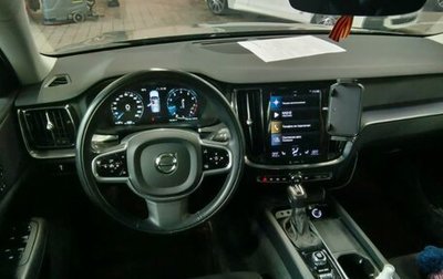 Volvo V60 II, 2021 год, 3 990 000 рублей, 1 фотография
