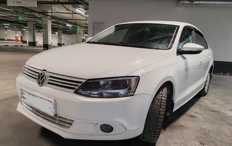 Volkswagen Jetta VI, 2013 год, 1 200 000 рублей, 2 фотография