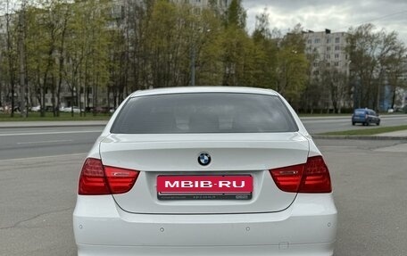 BMW 3 серия, 2011 год, 1 080 000 рублей, 8 фотография