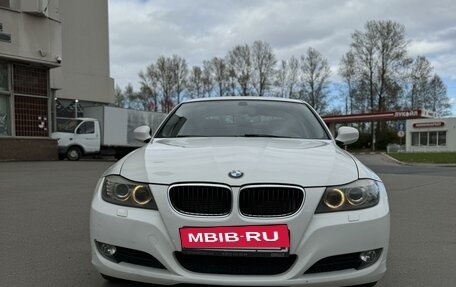 BMW 3 серия, 2011 год, 1 080 000 рублей, 2 фотография
