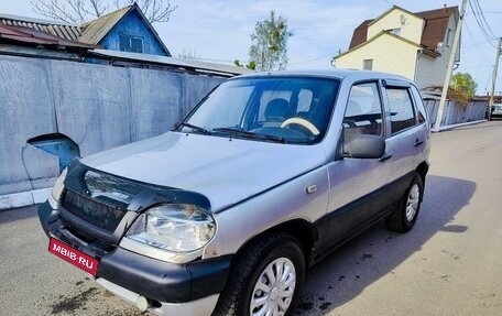 Chevrolet Niva I рестайлинг, 2003 год, 180 000 рублей, 1 фотография