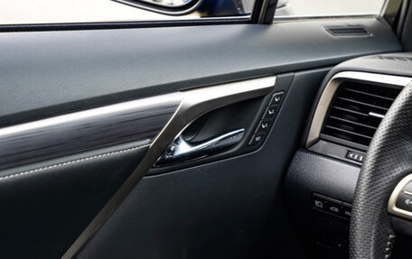 Lexus RX IV рестайлинг, 2021 год, 5 999 000 рублей, 8 фотография